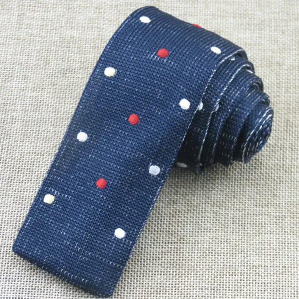 Темно-синий вязаный галстук/красно-белый вышитый узор в горошек/ стиль мужской модный галстук с плоской головкой