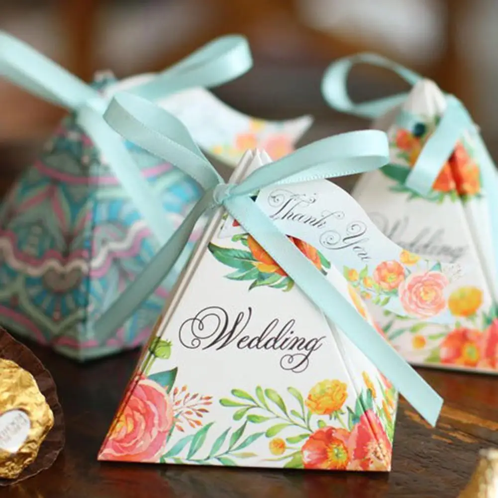 

50Pcs Triangle Ribbon Candy Box Gift Wedding Party Baby Shower Paper Container Useful