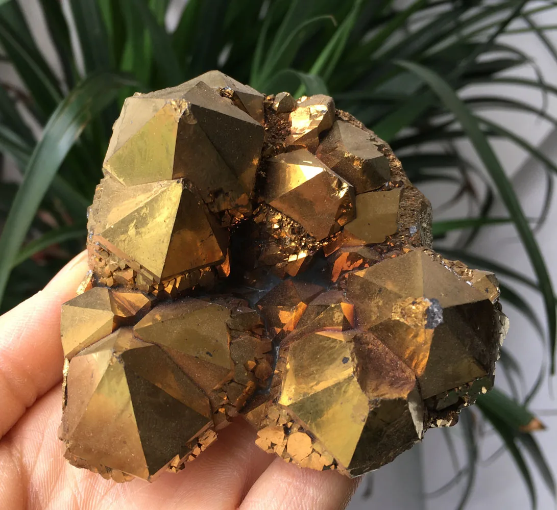 

291g Golden Aura Quartz Crystal Titanium Bismuth Silicon Cluster Rainbow