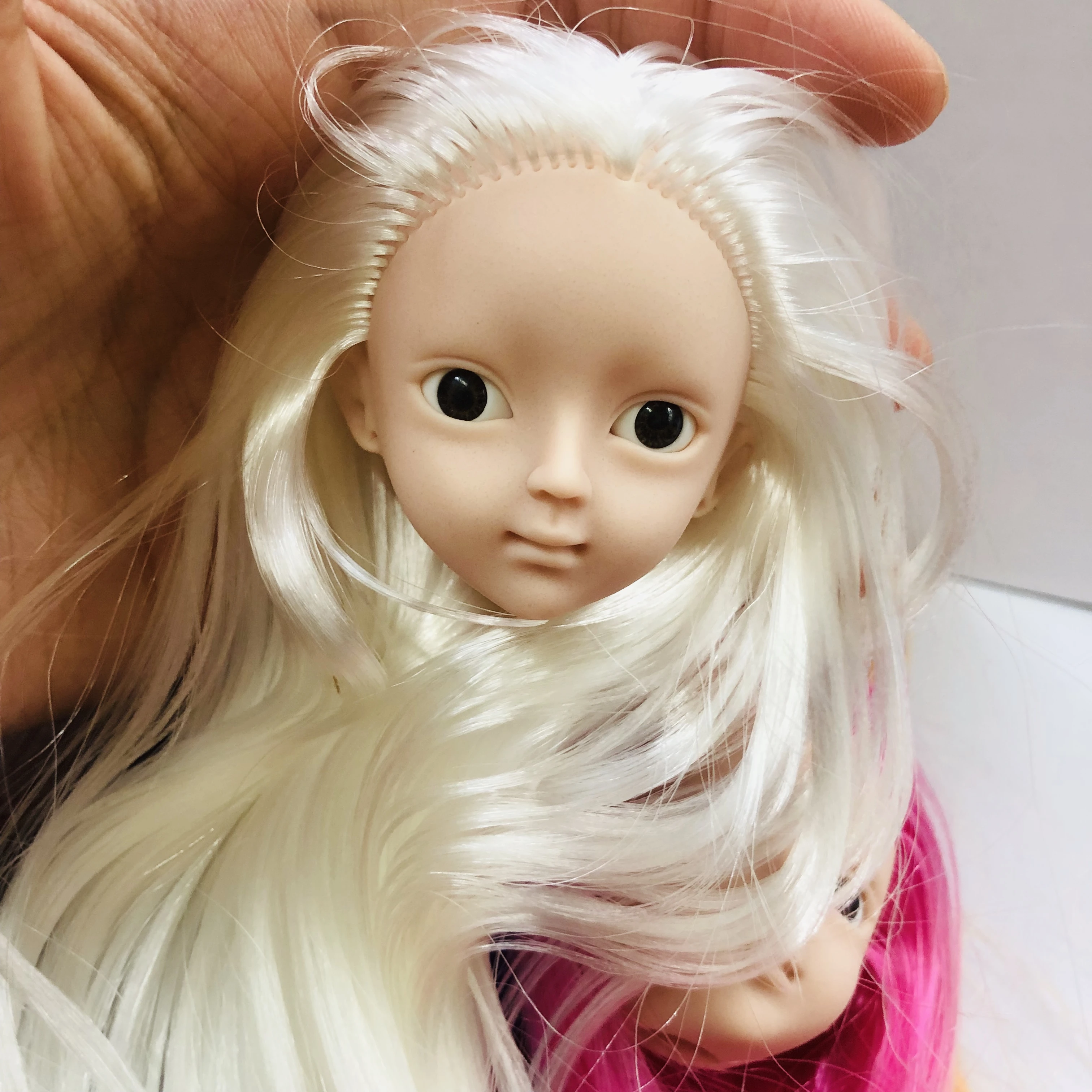 新ファッションドールヘッド外国女の子黒髪いいえメイク丸顔 Diy アクセサリービッグビッグ目ヘッド人形 Dolls Aliexpress