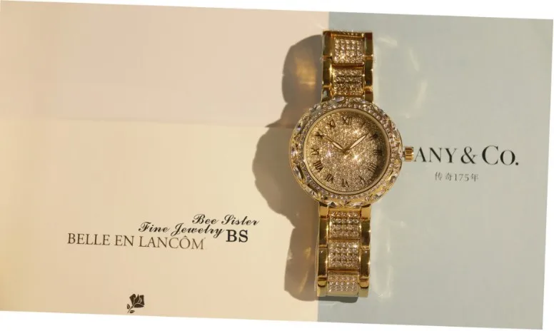 Горячая распродажа! Роскошные женские часы с бриллиантами, полностью Стразы, женские наручные часы с кристаллами, золотые женские кварцевые часы - Цвет: Золотой