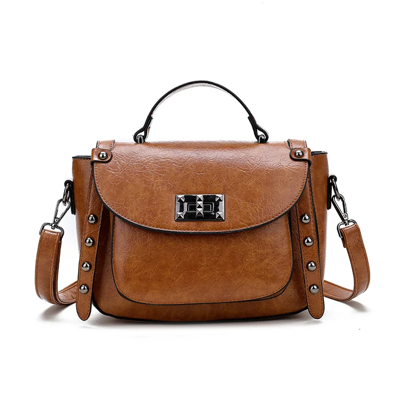 

Retro black studded flap handbag female 2018 leather shoulder messenger bag women luxury small Crossbody bag ladies bolsos 5z
