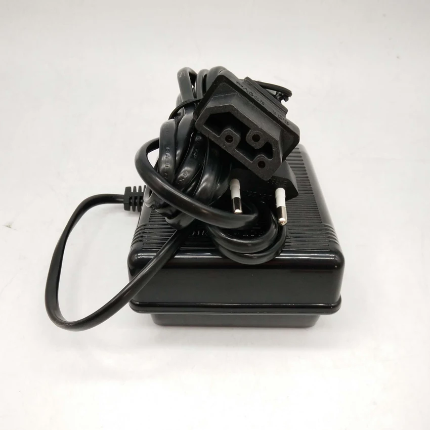 Toyota Foot Control & Lead Forthe RS2000 range FL3902 Toyota Pedalin Sewing Tools & Accessory