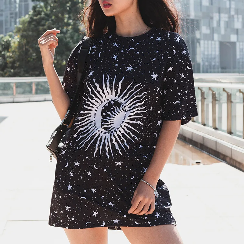 

Women Long T-Shirt Gothic Grunge Black Tshirt Aesthetic Punk Harajuku Streetwear Tee Female Fashion Goth Graphic Sun Print Shirt