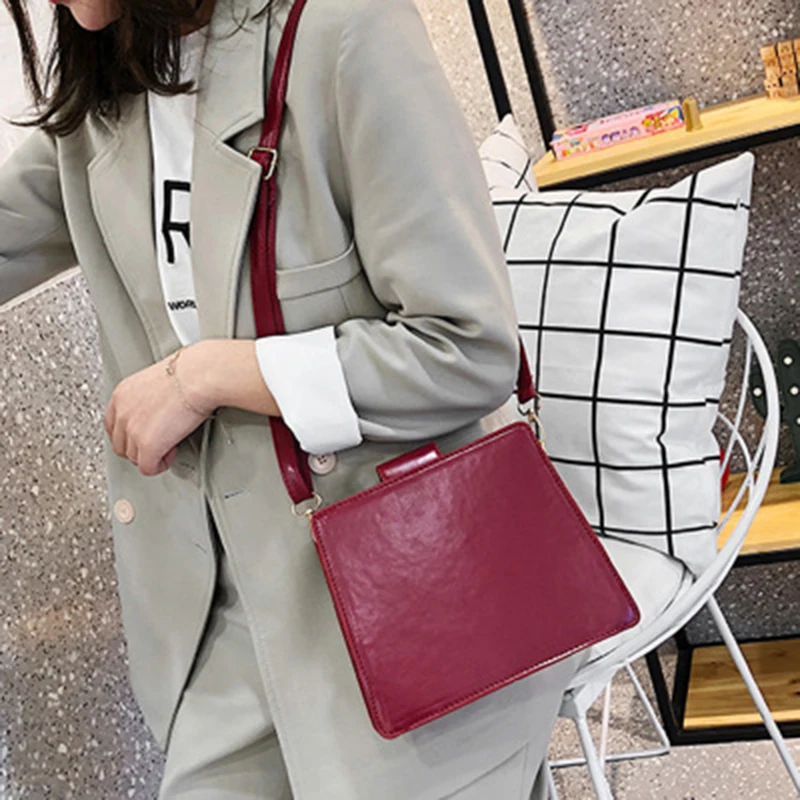 

Female bag 2019 new fashion single shoulder diagonal small bag stereotypes smooth wild ladies mini bag tide