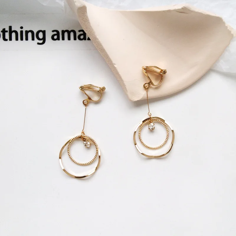 

Simple Gold Tone Double Round Circle Clip Earrings Elegant CZ Round Circle Hollow-out No Hole Ears Clips