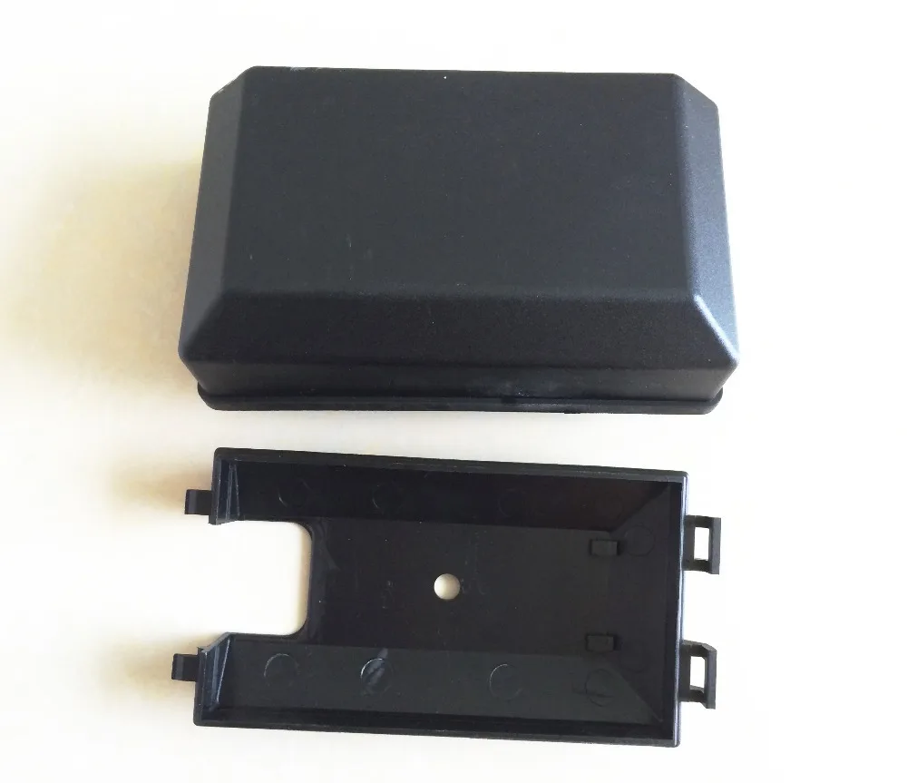 2014 new plastic connectors fuse box relay holder mr6370 3722270 rh aliexpress com are plastic fuse boxes legal 80 Amp Fuses Plastic