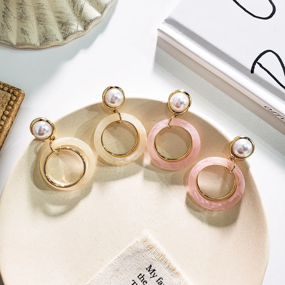 

Korean Fashion Geometric Metal Round Acrylic Earrings Sweet Circle Resin Earrings Women Femal Jewelry Gift
