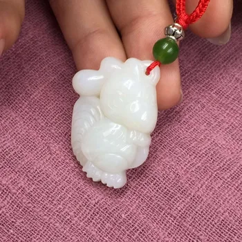 

Hetian jade pendant rooster, cute cartoon version