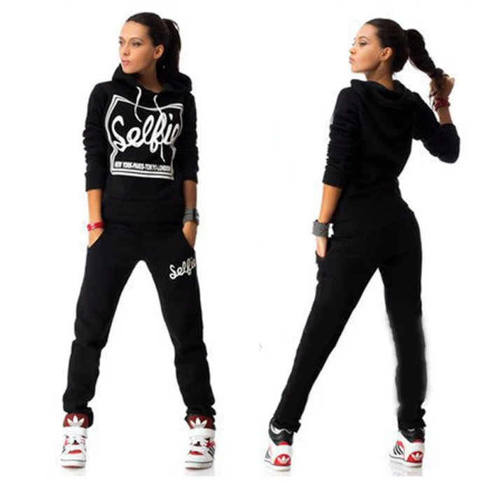 Спортивные штаны и кофта. Черный спортивный костюм женский. Спортивный костюм толстовка и штаны женские. Женские ЧЕРНЫЙСПОРТИВНЫЕ костюмы. Женские спортивные штаны толстовки.