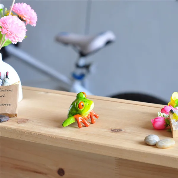 Cute Frog figure toy home office computer desk decoration - Peeping Frog 7
