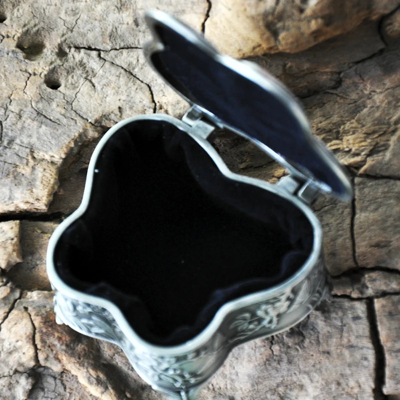 Butterfly Retro Jewelry Box European Ring Boxes Princess Earrings Bracelets Necklaces Gift Organizer Zinc Alloy Storage Box