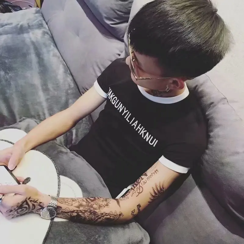 

Men's Short Sleeve T-Shirt Round Neck Korean Slim Trendy Summer T-Shirt Half Sleeve Summer Bottoming Shirt