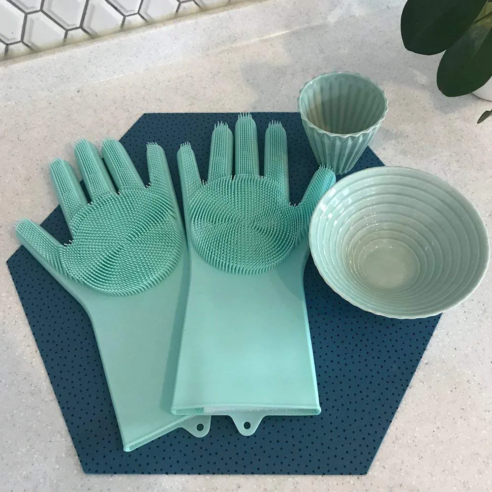 plastic reusable gloves