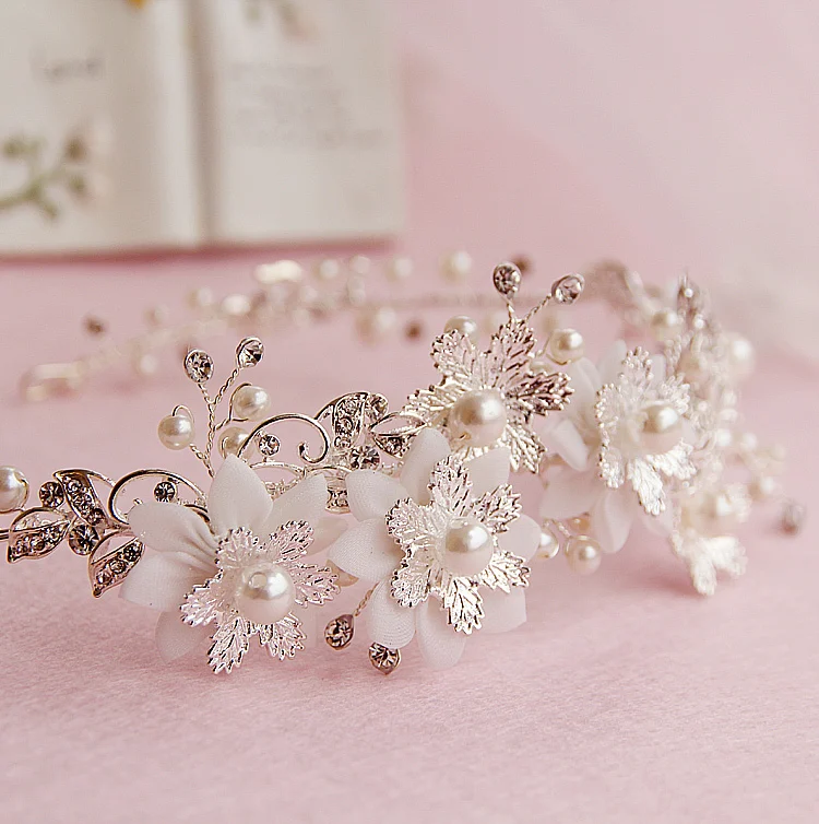 Prix pour Cristal Autrichien Strass Fleur Bouquet Cheveux Peigne De Mariage De Mariée Vintage Cheveux Accessoires Femmes Coiffes Chef porter Partie Prix pour Cristal Autrichien Strass Fleur Bouquet Cheveux Peigne De Mariage De Mariée Vintage Cheveux Accessoires Femmes Coiffes Chef porter Partie