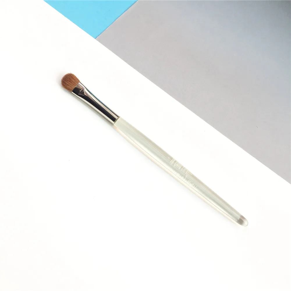 Trish McEvoy Brush 19 Small Laydown Brush _ 1