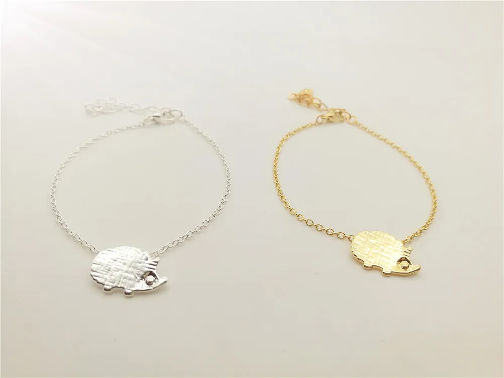 

Cute Hedgehog pendant charm bracelet for Women Simple Cartoon Animal bracelet Porcupine Hedgepig bracelet for Lady