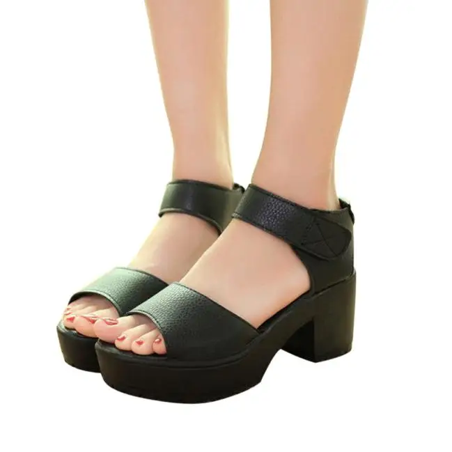 Летние женские сандалии с пряжкой; сандалии-гладиаторы с открытым носком на платформе и высоком каблуке; обувь на массивном каблуке; тапочки; туфли-лодочки со скидкой - Цвет: Черный