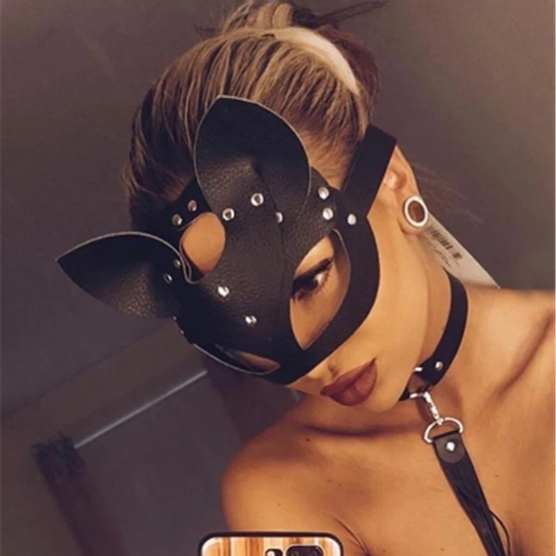 

Women Sexy Mask Half Eyes Cosplay Face Cat Leather Mask Cosplay Adult Play Game Mask Batman Masquerade Ball Carnival Fancy masks