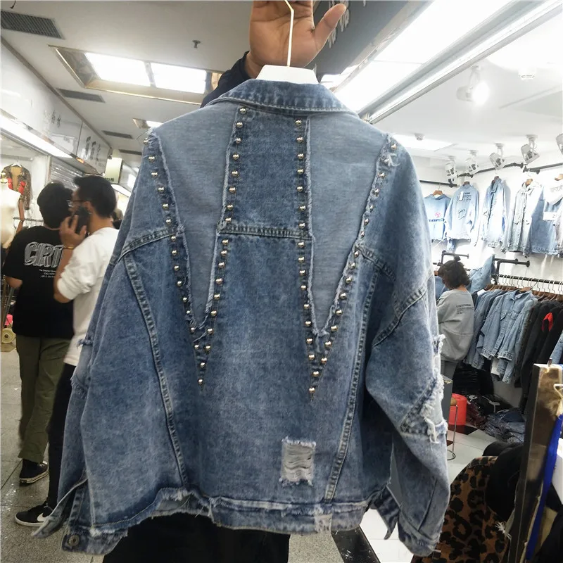 

Cowboy Jacket Women's Short Loose Denim Jackets Lady 2019 Spring New BF Personality Wash Hole Rivet Jackets Loose Outwears