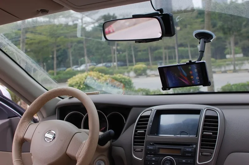 Dedi_CM_Windscreen_Adjust Angle_SonyZ1