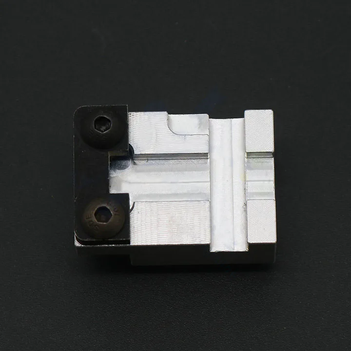 E9ZHU66 1