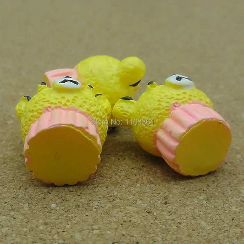 1pcs resin yellow bear plate cake 15mm Cabochons Scrapbooking Hair Bow Center Card Frame Making Craft DIY B010-2