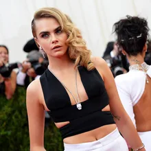 Гуанчжоу Бандажное платье одежда завод Dirtectly женские сексуальные черные белые короткие бандаж знаменитости для вечеринок Топы и майки