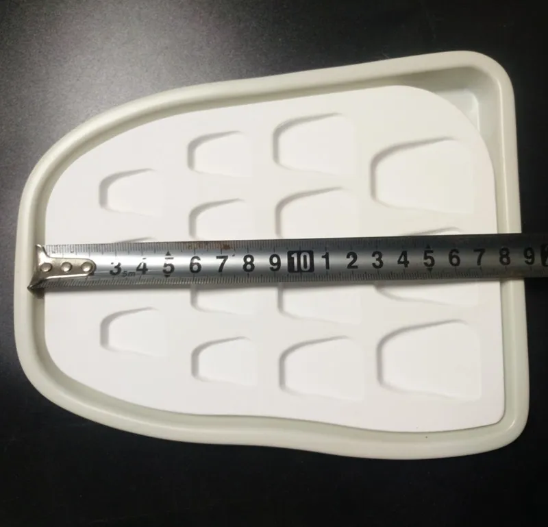 1pc-Dental-lab-material-tooth-shape-microporous-porcelain-Watering-Plate-mixing-plate-stain-powder-mixing-tool