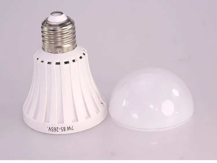 Дешевая цена, аварийный беспроводной светодиодный светильник, Светодиодная лампа e27 с индукцией/функцией подачи воды 7 Вт/12 Вт