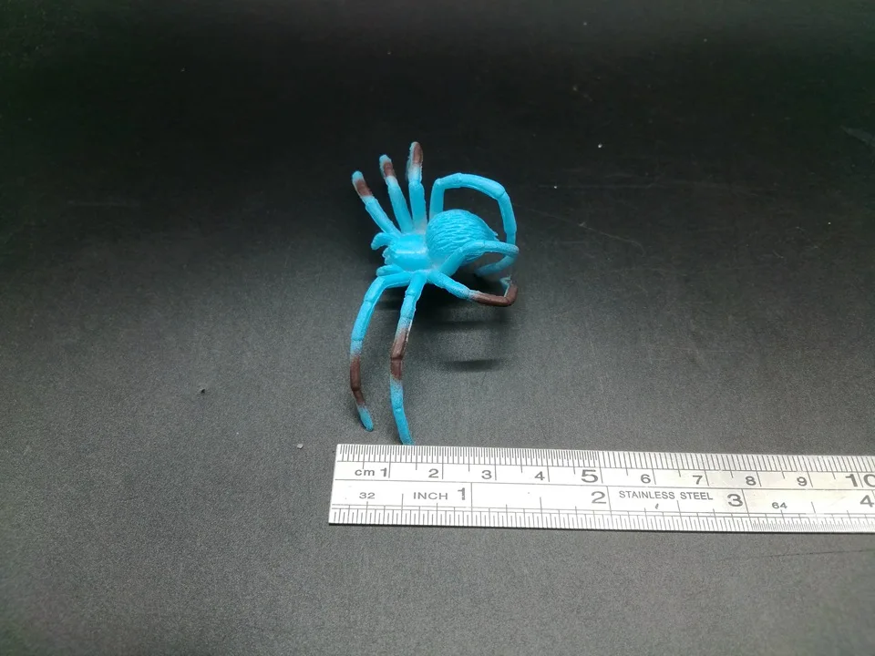 I845 (8)