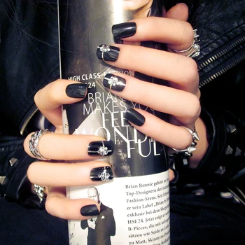 

24pcs Nail art products Fake nails short black patches (Contains no glue)