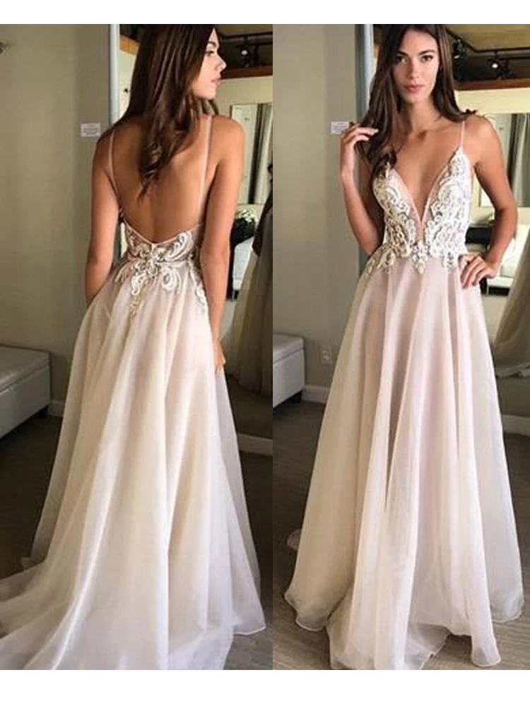 

Charming A Line V Neck Spaghetti Straps Backless Tulle Lace Wedding Dresses with Applique Beach Wedding Dresses