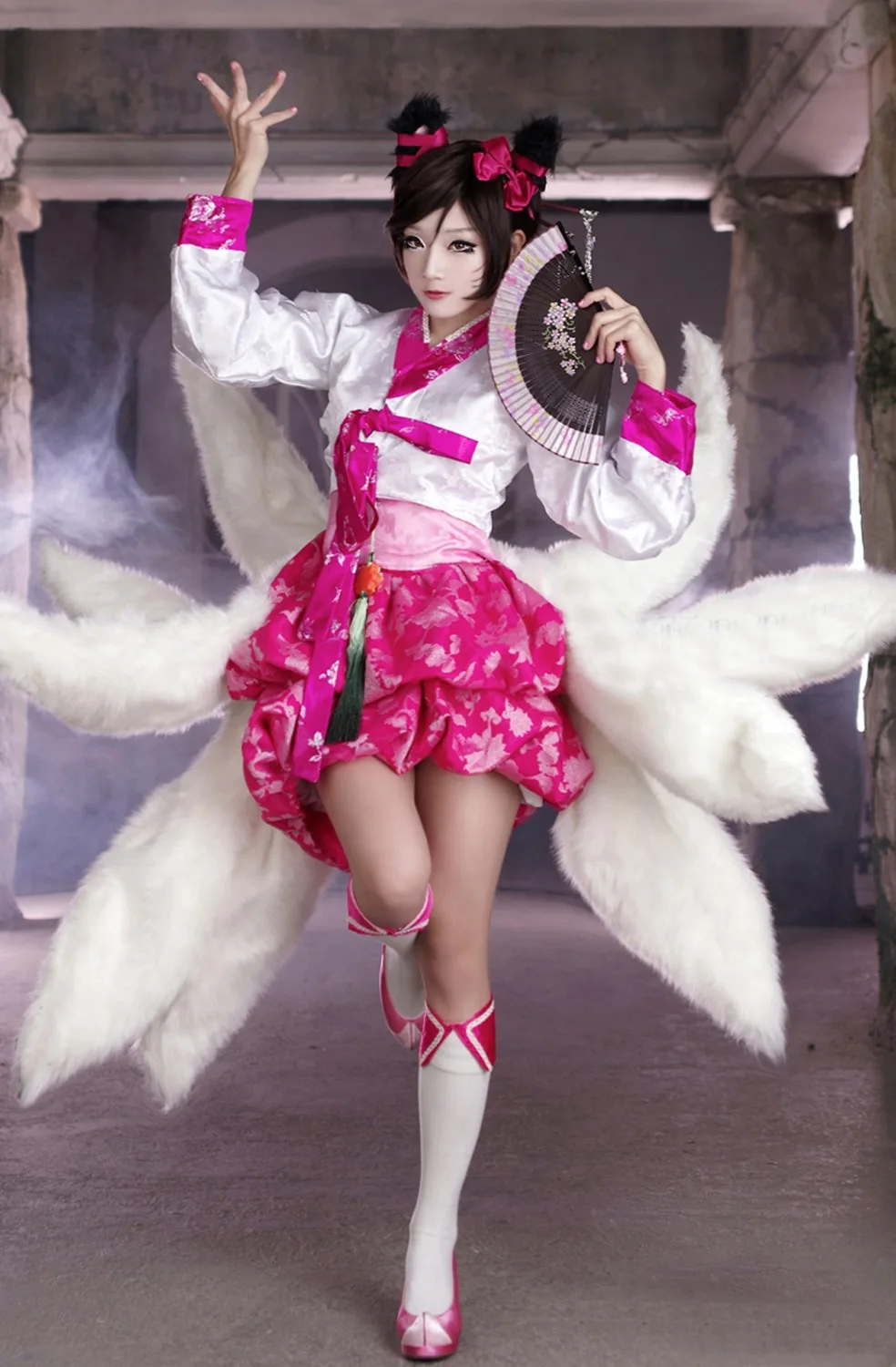 

[STOCK]+Shoes+Wig Game LOL Damask Flower the Nine-Tailed Fox Ahri Halloween Cosplay Costumes for women free ship