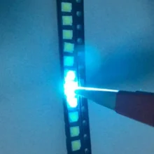 100 шт./лот светодиодный светильник бусины Ледяной Синий СВЕТОДИОД SMD 2835 0,2 W супер высокий светильник-излучающий диод по-прежнему 3V