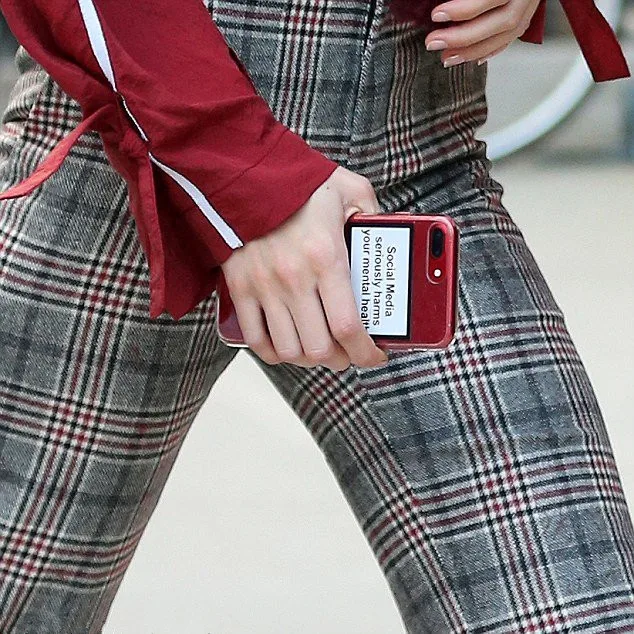 Social Media seriously harms your mental health Soft Phone Cases For iphone 6 6S 7 8 plus X XS MAX XR 5 5s SE Back Cover Coque