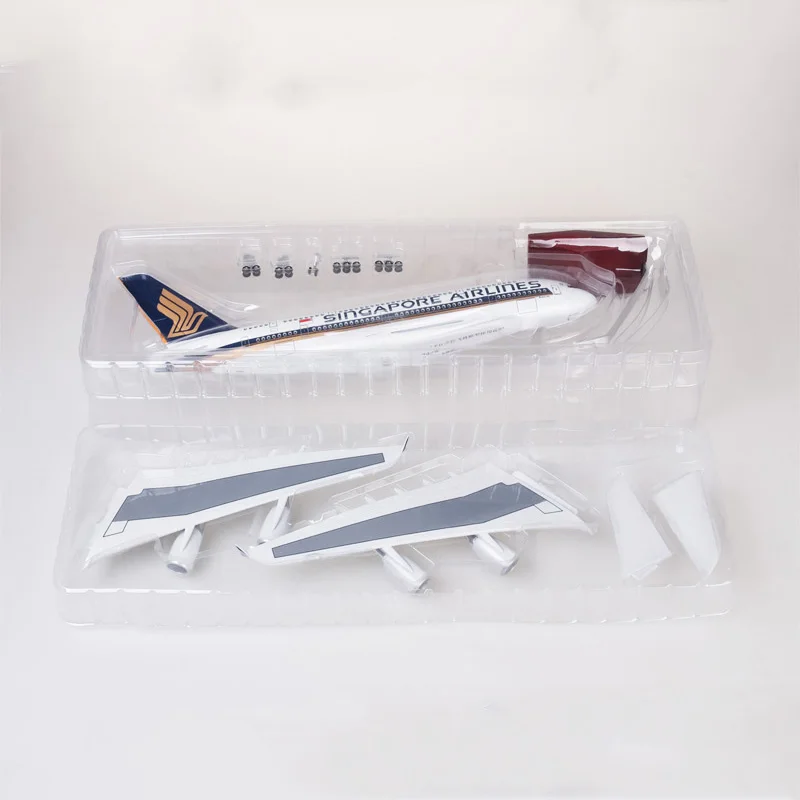 1: 160 самолет Airbus A380 Сингапур Авиакомпания Модель W свет и колесо литье под
