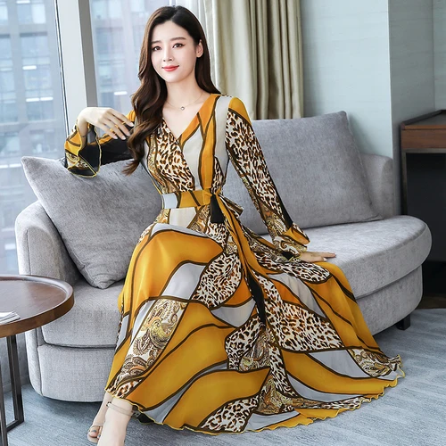 

2019 New Autumn Women Printed Chiffon Maxi Dresses Bohemian Ruffles V-neck Summer Sunscreen Dress Fashion Temperament 4 Colors