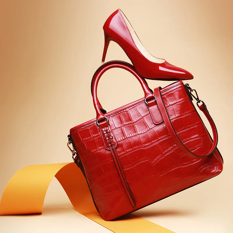 

Spring and Summer New Products Guangzhou Factory Wholesale Crocodile Pattern Leather Bag Leather Female Shoulder Bag Shoulder