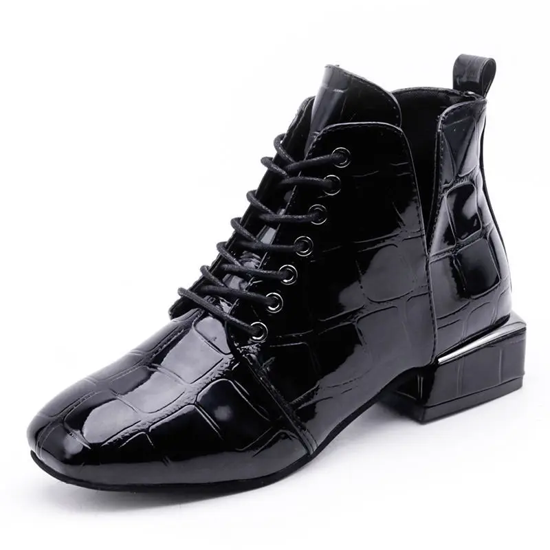 

2018 autumn and winter new women's shoes large size flat with front lace-up boots square head women's boots black ljj 1022