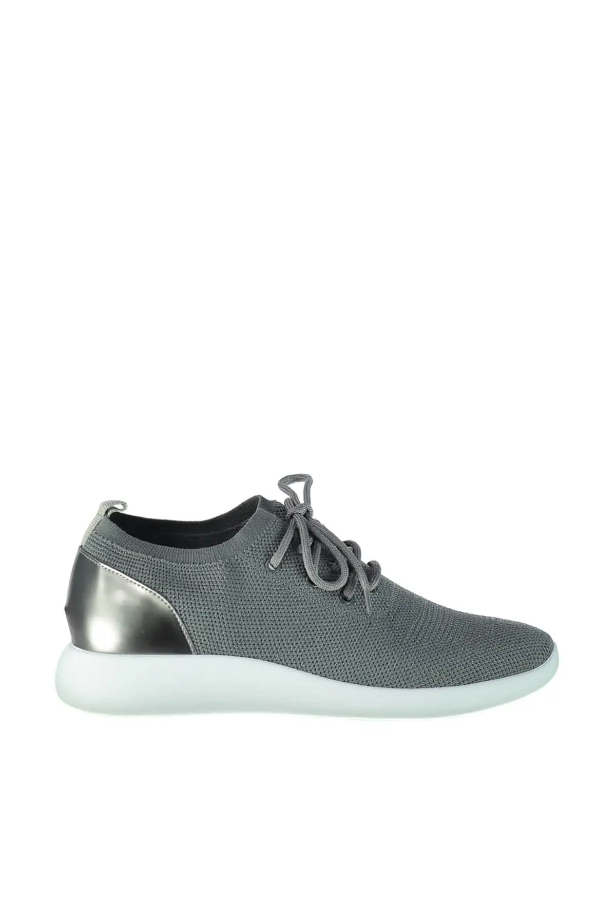 

Pearl Gray Women Sneaker 120130006572