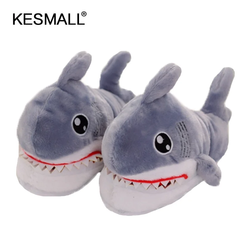 Cena Zimowe Super zwierzęce zabawne buty dla mężczyzn i kobiet ciepłe miękkie dno dom i dom kryty podłoga kształt rekina futrzane kapcie Shallows