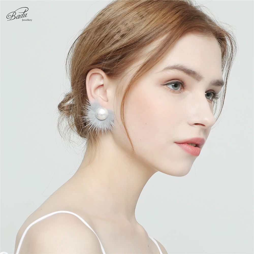 

Badu Cute Stud Earring Women Mink Fur Round Ball Charms Jewelry Korean Style Girls Fashion Gift