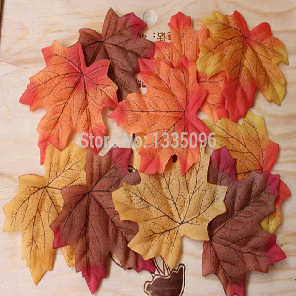 

Free shipping (50 PCS/lot) 7 x 8 cm artificial silk maple leaves decorate family garden party