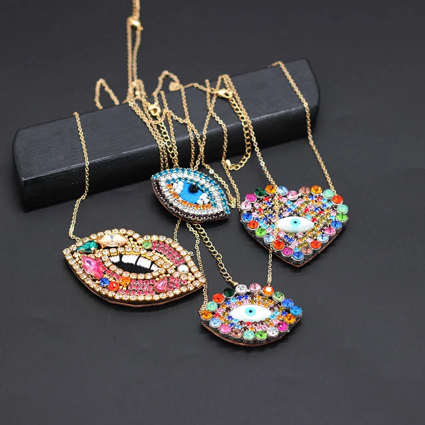

Rhinestone Lips Braided Eyes Geometric Simple Necklace Baroque gorgeous rhinestones lips eyes wild necklace 761