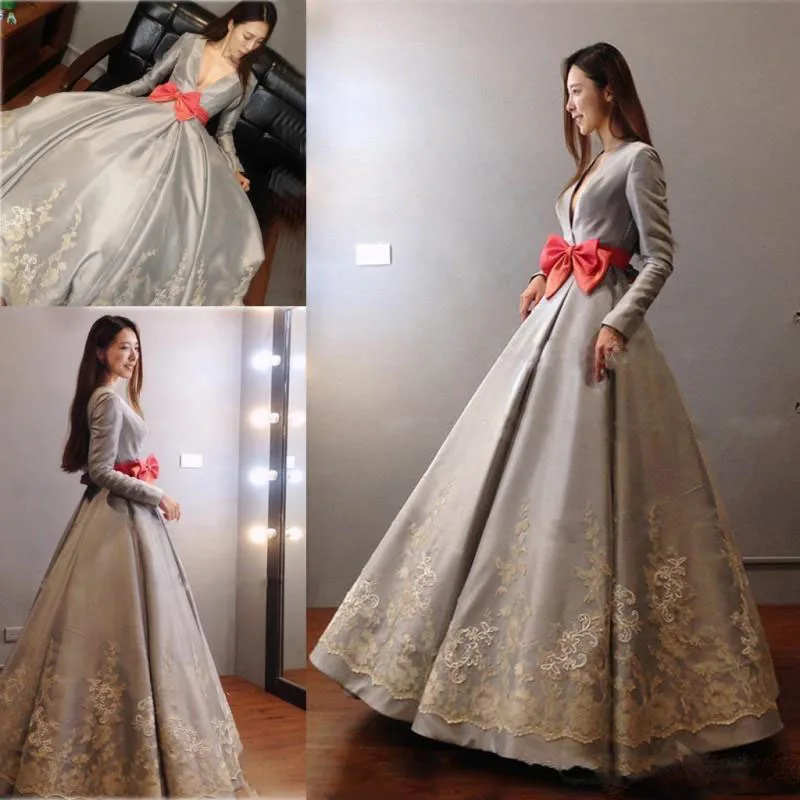 Gray Satin Deep V Neck Prom Gowns Saudi Arabia Long Sleeves Lace Appliques Long Evening Party Dress With Bow A Line Formal Dress