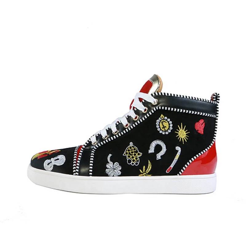 2018 Spring Autumn Men Sneakers High Top Lace Up Trendy Men Flats Mocassin Homme Embroidered Brand Runway Star Fashion Shoe Male цена 2018 Spring Autumn Men Sneakers High Top Lace Up Trendy Men Flats Mocassin Homme Embroidered Brand Runway Star Fashion Shoe Male цены онлайн