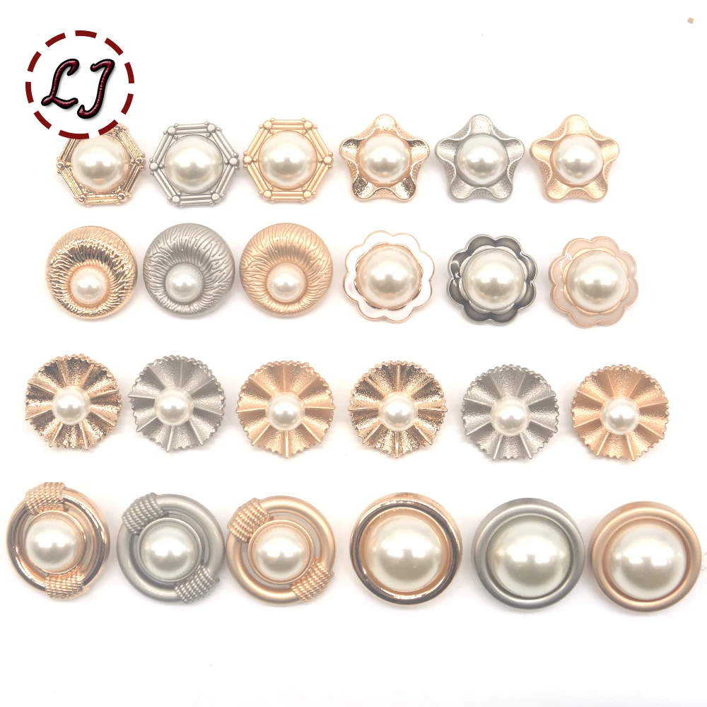 New 6 pce Round 2 cm Shank Black//Silver White//Gold Cardigan Dress Craft Buttons