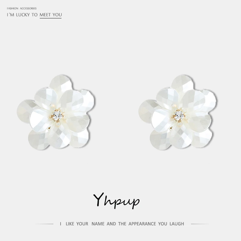 

Yhpup Fashion Elegant Copper Flower Earrings Resin Imitation Pearls Plant Stud Earrings Charm Brincos for Bride Jewelry Gift New
