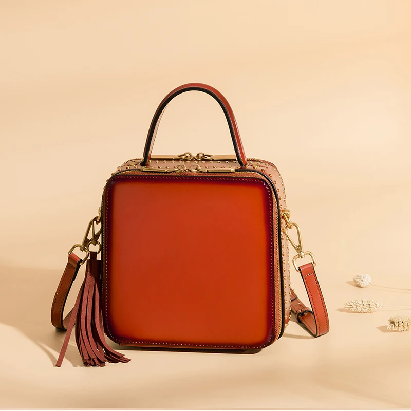 Bag Women 2018 New Messenger bags Female Genuine Leather Tassel shoulder Bag Small Flap bag Vintage Fashion Rivet Mini Handbag Bag Women 2018 New Messenger bags Female Genuine Leather Tassel shoulder Bag Small Flap bag Vintage Fashion Rivet Mini Handbag